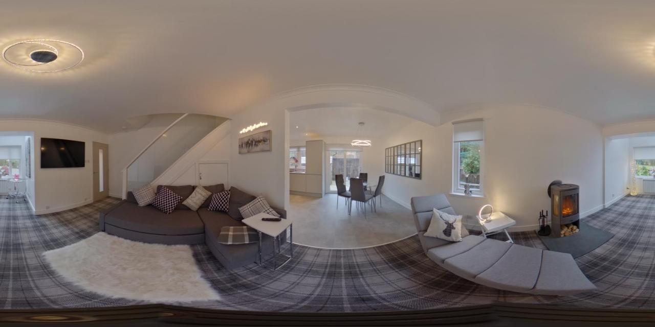 Contemporary Highland House Close To Town And Ben Nevis フォート・ウィリアム エクステリア 写真
