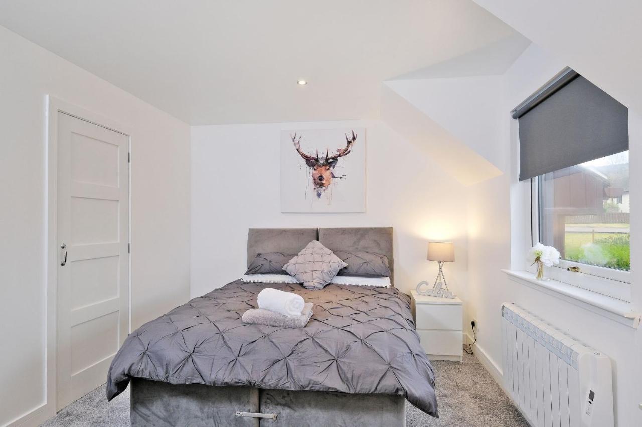 Contemporary Highland House Close To Town And Ben Nevis フォート・ウィリアム エクステリア 写真