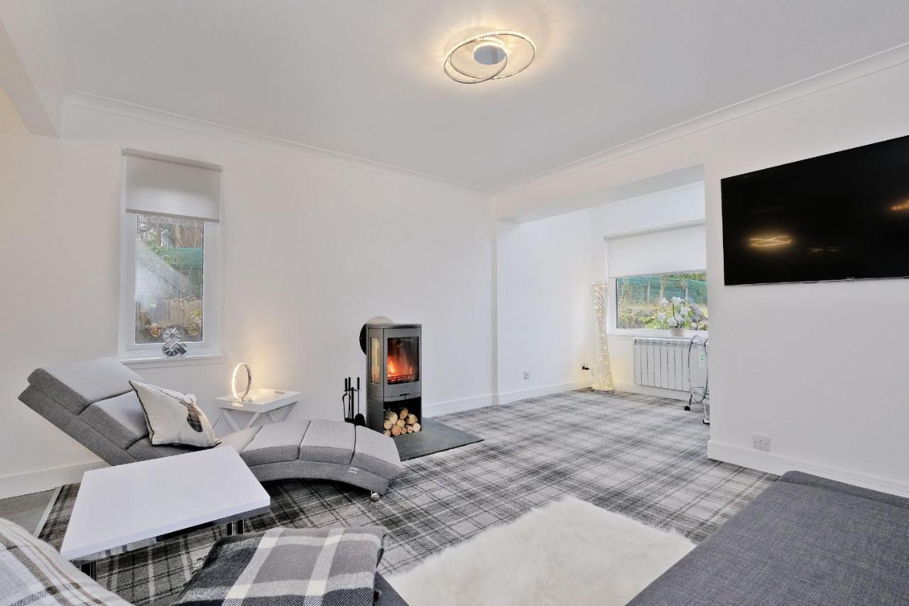 Contemporary Highland House Close To Town And Ben Nevis フォート・ウィリアム エクステリア 写真